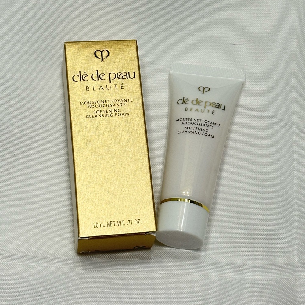 🆕 Cle de Peau Softening Cleansing Foam